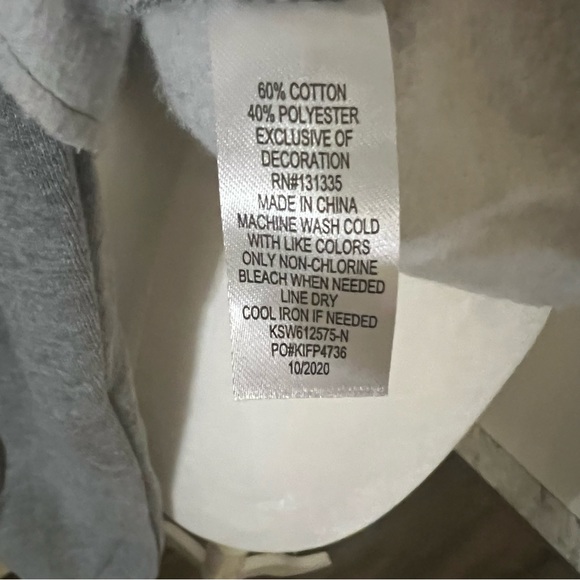 Socialite Cropped Sweatshirt Gray - Picture 5 of 5